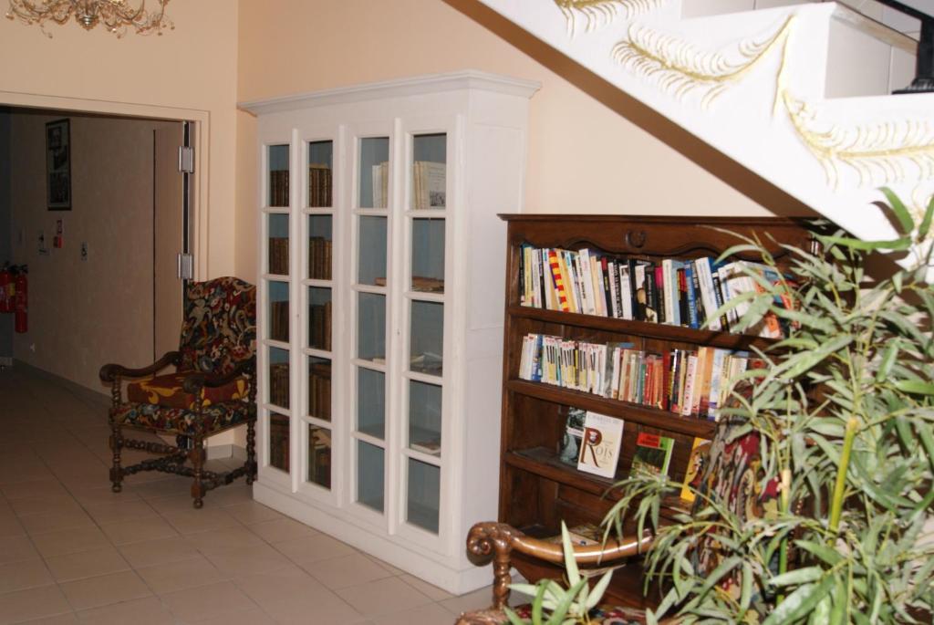 Corbeny Logis Hotel & Restaurant Du Chemin Des Dames מראה חיצוני תמונה