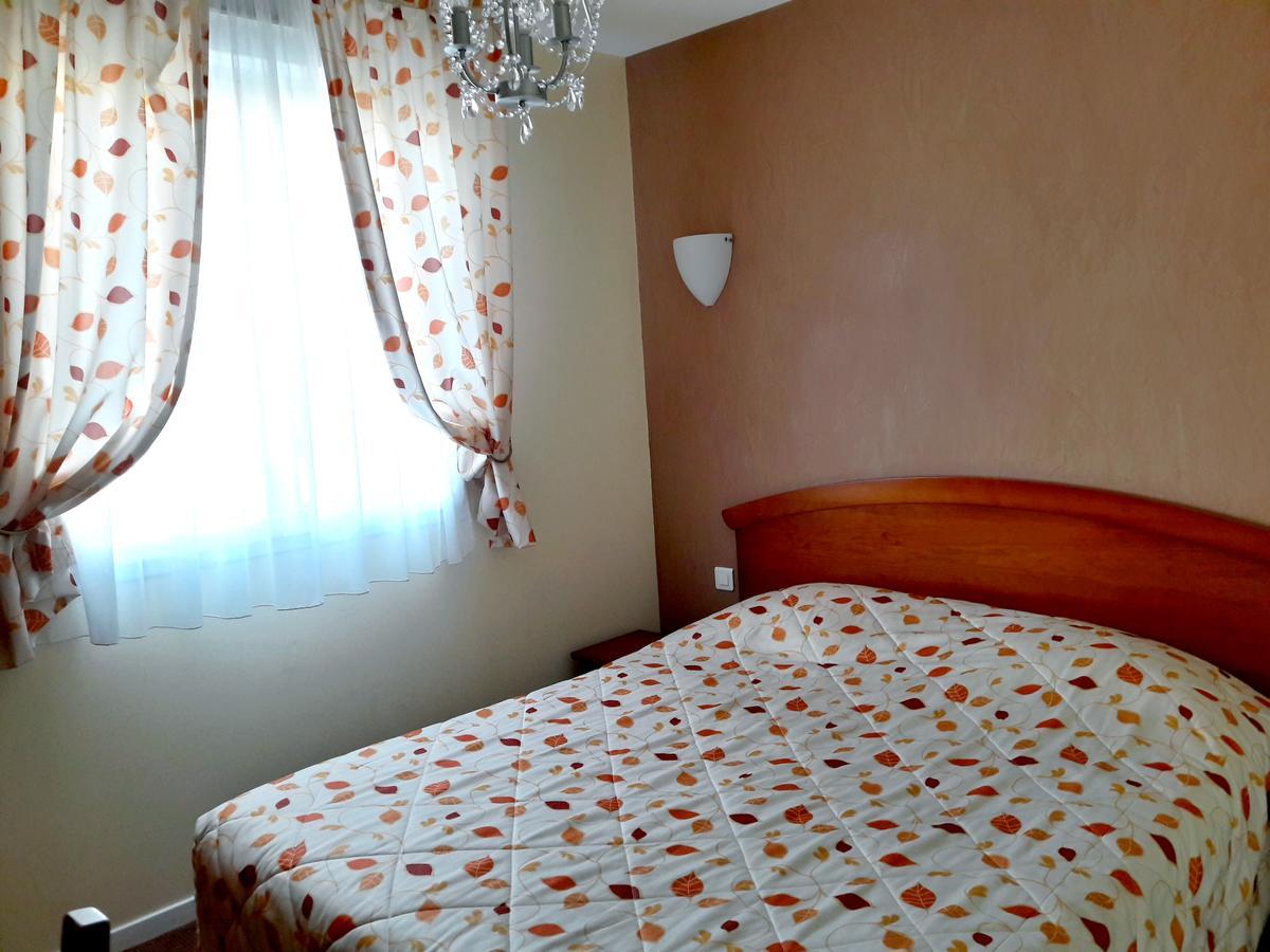 Corbeny Logis Hotel & Restaurant Du Chemin Des Dames מראה חיצוני תמונה