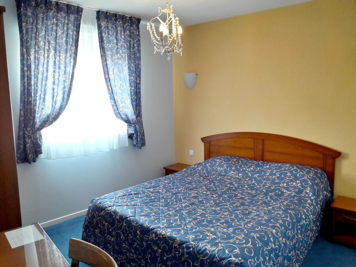 Corbeny Logis Hotel & Restaurant Du Chemin Des Dames מראה חיצוני תמונה